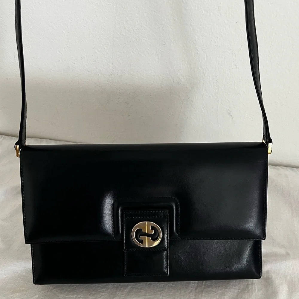 Rare Vintage Gucci Shoulder Clutch Bag Black Leather 1970s